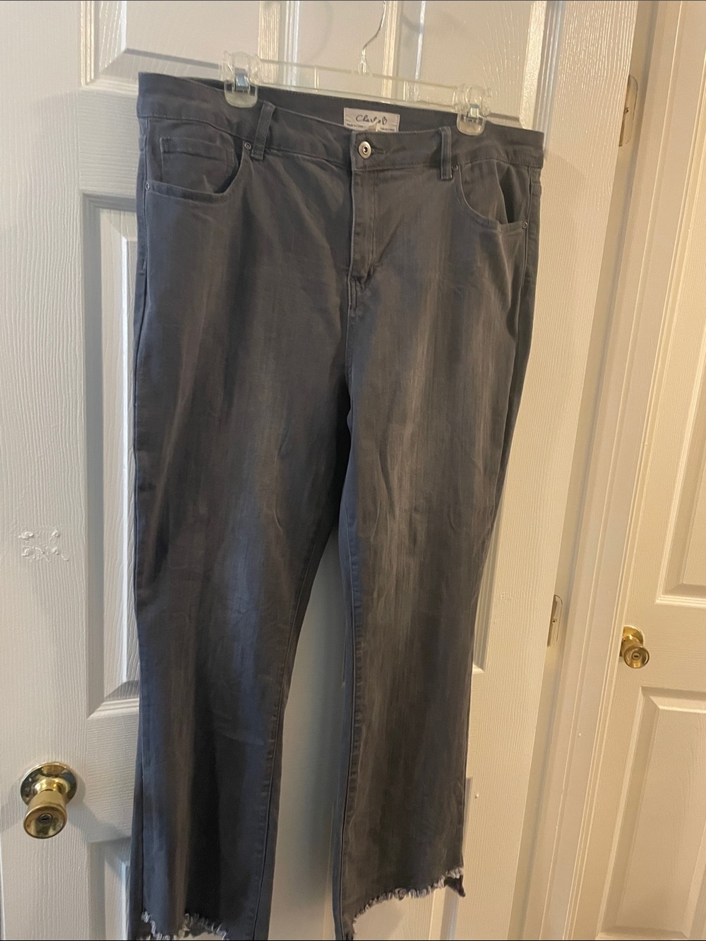 CHARLIE B 16 Women's Straight-Leg Jeans in Charcoal